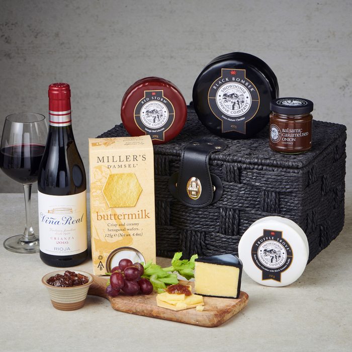 Classic Cheese And Red Wine Hamper Snowdonia Cheese 